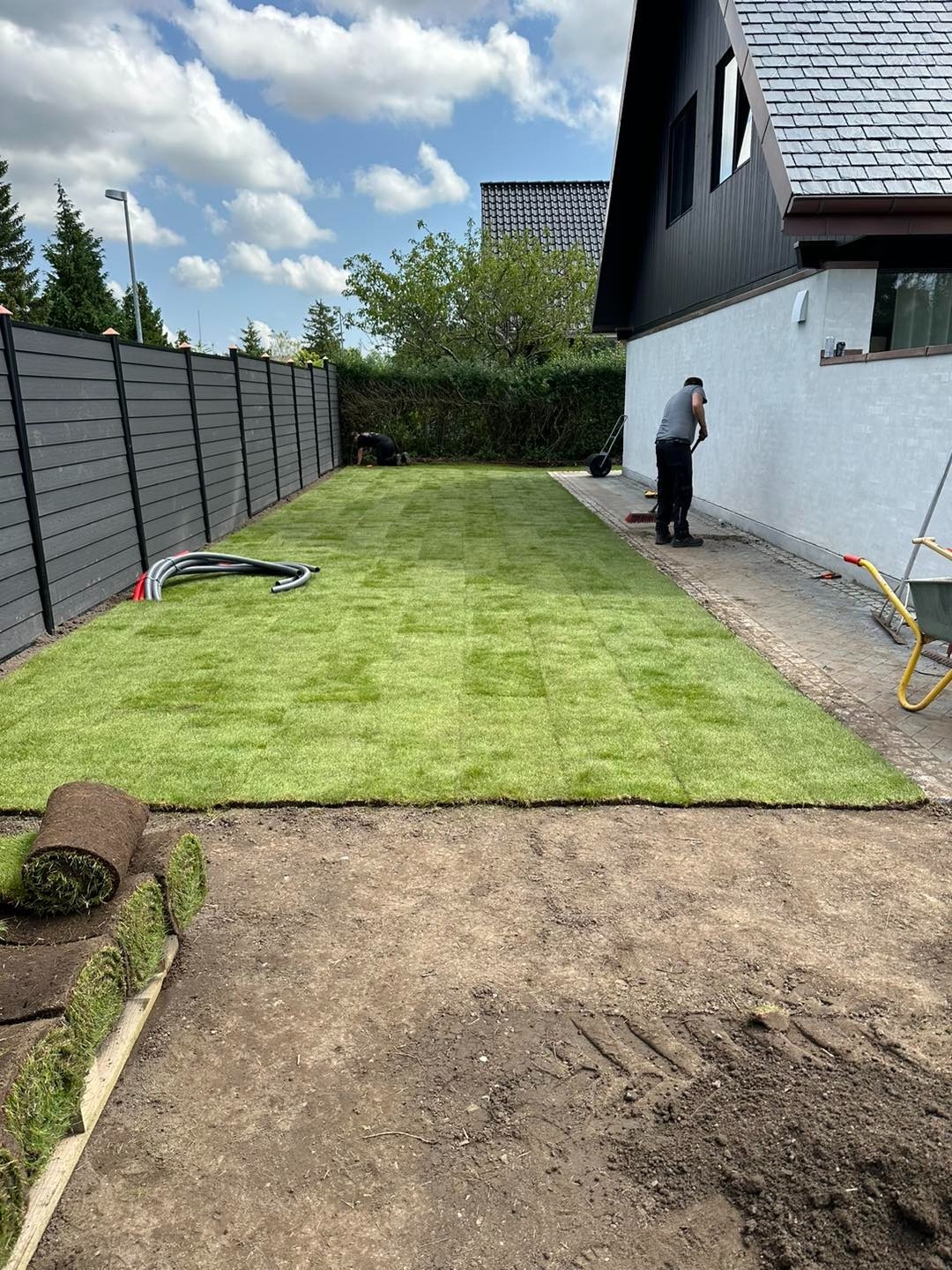 Anlægsarbejde af græsplæne hos Jørstad Entreprenør på fyn.